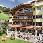 Pinzger Otel 3*