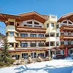 Pinzger 3* Тукс