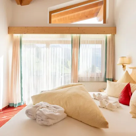 Hotel Pinzger 3*
