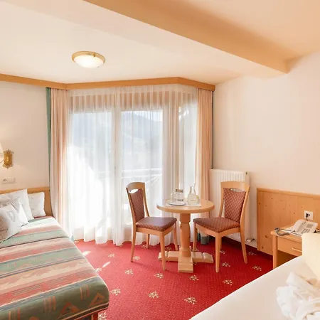 Hotel Pinzger 3*
