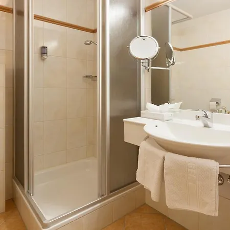 Hotel Pinzger 3*